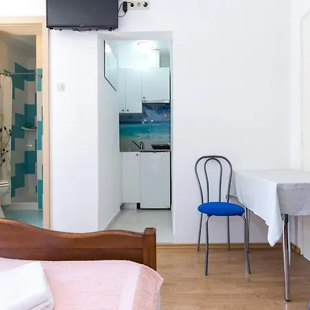 아파트 Villa Azure Infinity Baska
