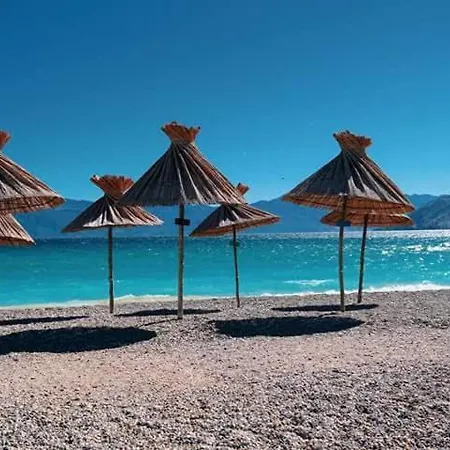 Villa Azure Infinity Baska 아파트 바슈카
